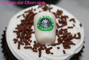 starbucks-cup-cupcake